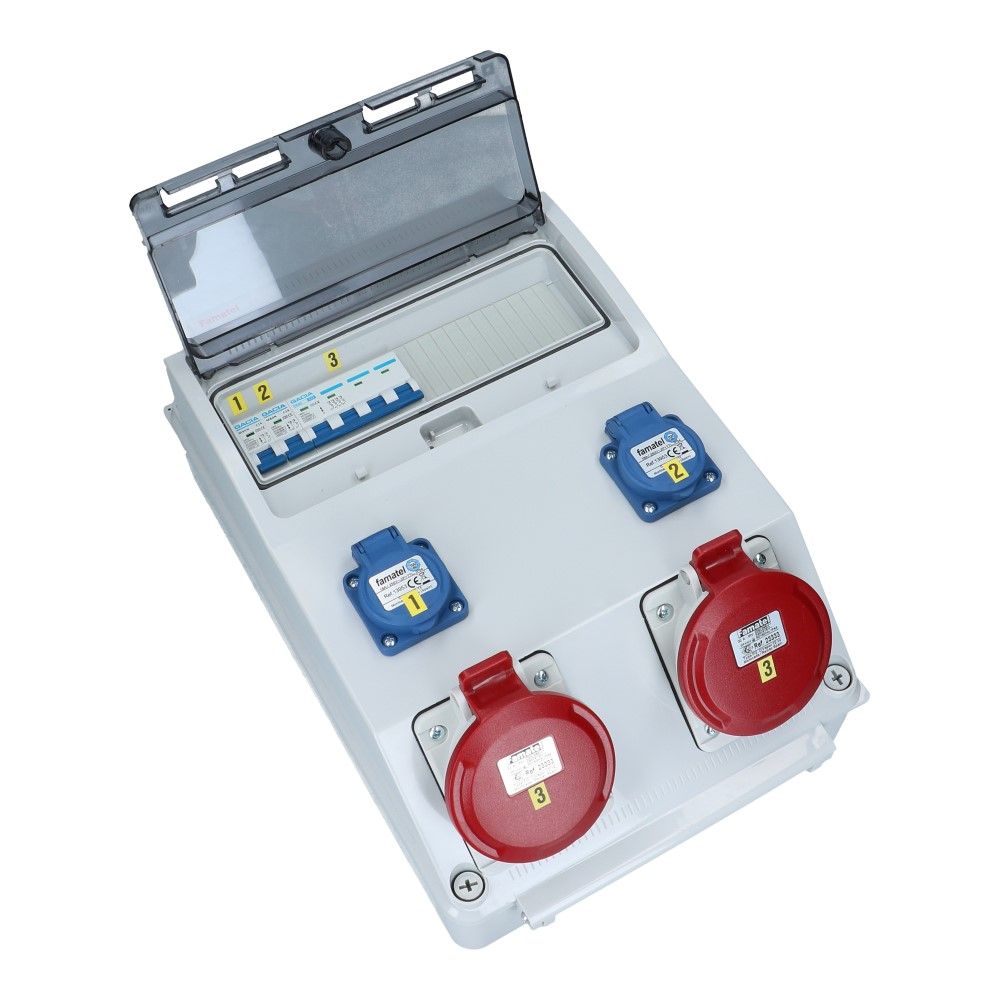 Wandverdeelkast IP44 beveiligd: 2x CEE 32A 5p per 2 - 2x schuko Wandverdeelkast IP44 beveiligd: 2x CEE 32A 5p per 2 - 2x schuko