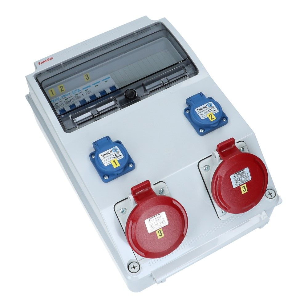 Wandverdeelkast IP44 beveiligd: 2x CEE 32A 5p per 2 - 2x schuko