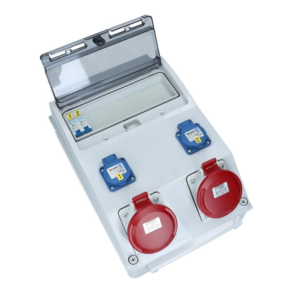 Wandverdeelkast IP44 2x CEE 32A 5p beveiligd: 2x schuko Wandverdeelkast IP44 2x CEE 32A 5p beveiligd: 2x schuko