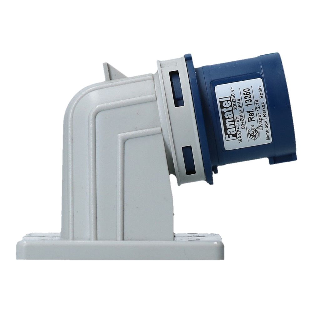 CEE male 3 polig 6H 16A IP44 wcd 220-240VAC CEE male 3 polig 6H 16A IP44 wcd 220-240VAC