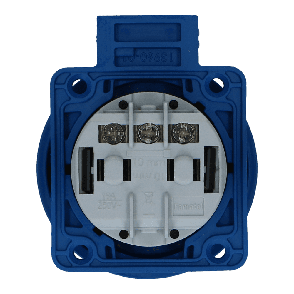 CEE schuko 3 polig 16A IP68 220-240VAC (55x58mm) CEE schuko 3 polig 16A IP68 220-240VAC (55x58mm)
