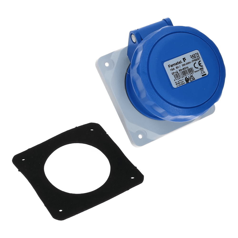 CEE female 3 polig 6H 16A IP67 inbouw wcd 220-240VAC recht CEE female 3 polig 6H 16A IP67 inbouw wcd 220-240VAC recht