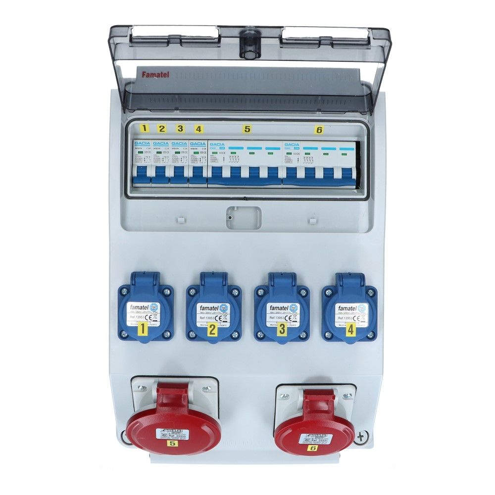Wandverdeelkast IP44 beveiligd: 1x CEE 32A 5p 1x16A 5p 4x schuko Wandverdeelkast IP44 beveiligd: 1x CEE 32A 5p 1x16A 5p 4x schuko