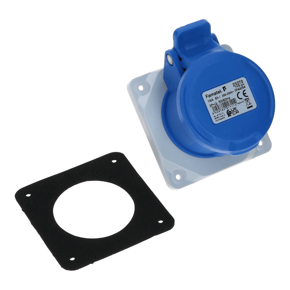CEE female 3 polig 6H 16A IP54 inbouw wcd 220-240VAC recht CEE female 3 polig 6H 16A IP54 inbouw wcd 220-240VAC recht