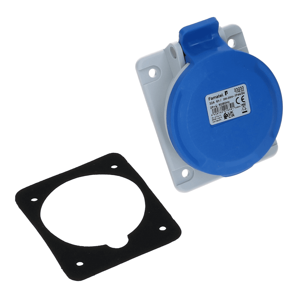 CEE female 3 polig 6H 32A IP54 inbouw wcd 220-240VAC CEE female 3 polig 6H 32A IP54 inbouw wcd 220-240VAC