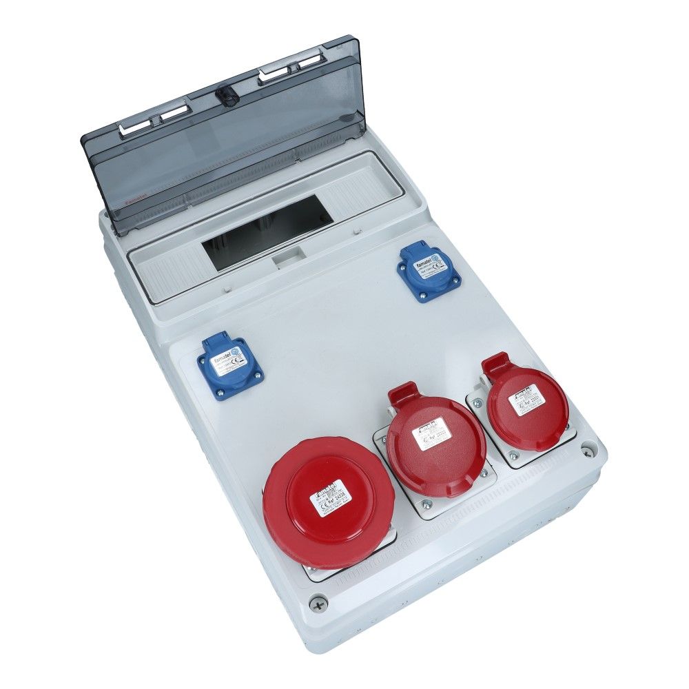 Wandverdeelkast voorbedraad IP44 1x CEE 63A 5p 1x32A 5p 1x16A 5p 2x schuko Wandverdeelkast voorbedraad IP44 1x CEE 63A 5p 1x32A 5p 1x16A 5p 2x schuko