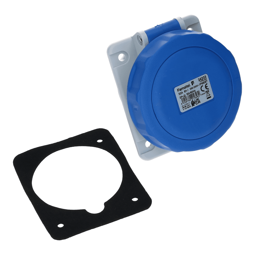 CEE female 3 polig 6H 32A IP67 inbouw wcd 220-240VAC CEE female 3 polig 6H 32A IP67 inbouw wcd 220-240VAC
