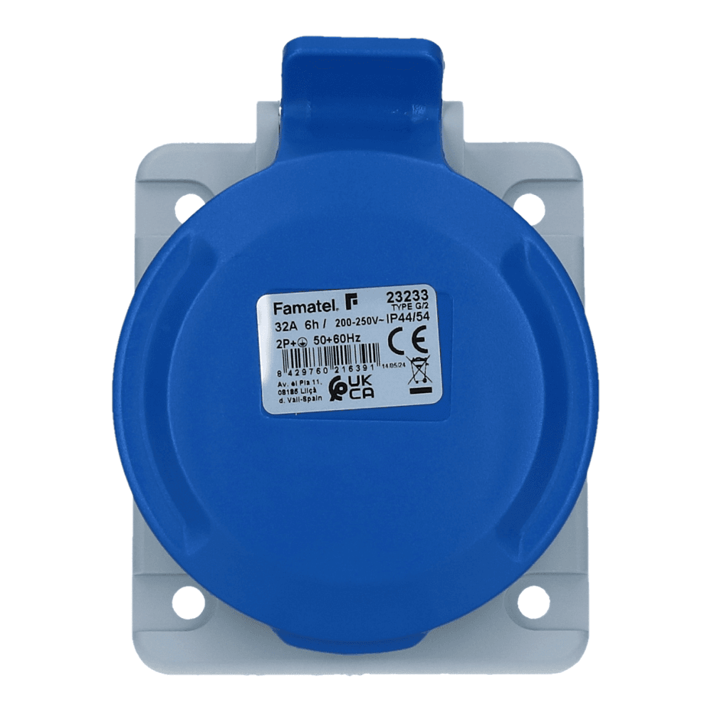 CEE female 3 polig 6H 32A IP54 inbouw wcd 220-240VAC CEE female 3 polig 6H 32A IP54 inbouw wcd 220-240VAC
