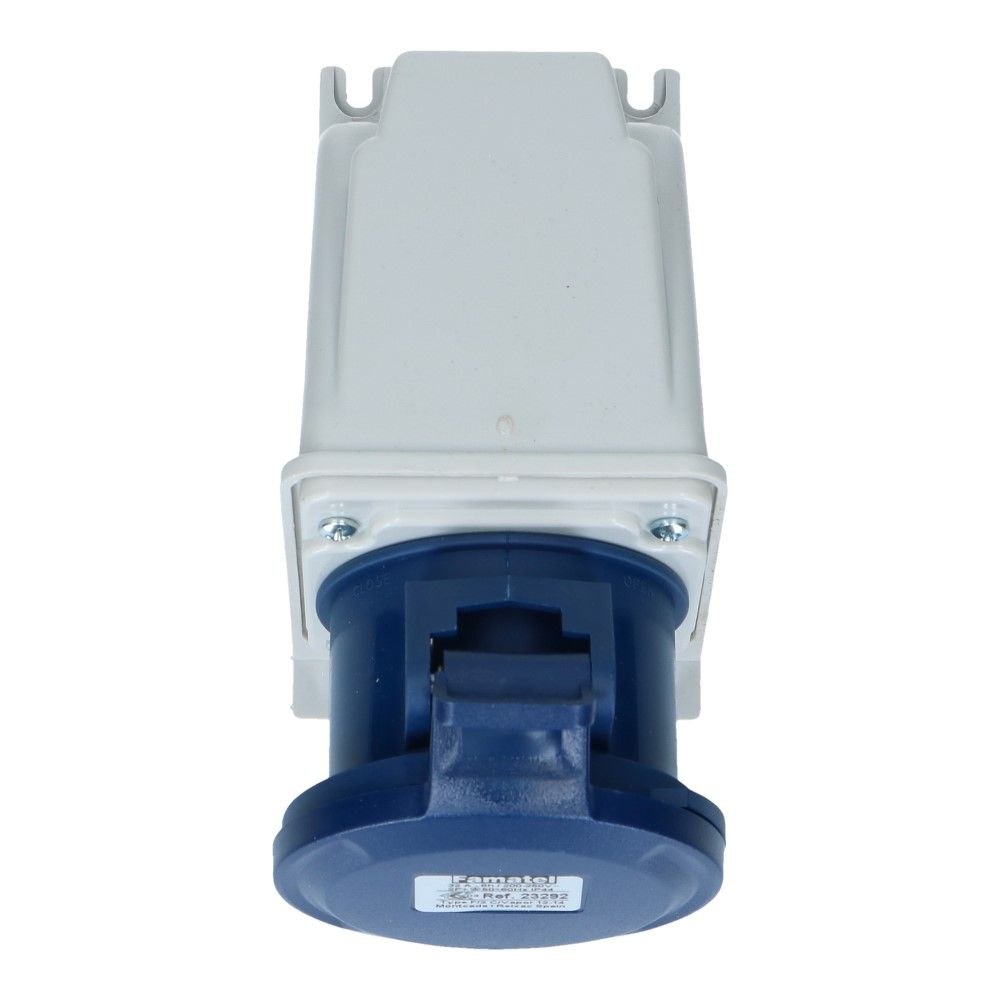 CEE female 3 polig 6H 32A IP44 wcd 220-240AC CEE female 3 polig 6H 32A IP44 wcd 220-240AC