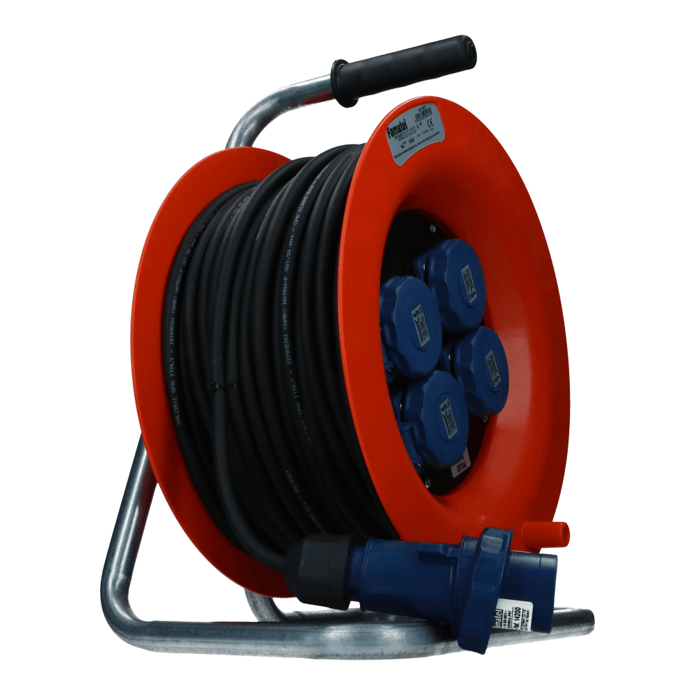CEE haspel 3 polig naar 4xSchuko IP67 50meter CEE haspel 3 polig naar 4xSchuko IP67 50meter