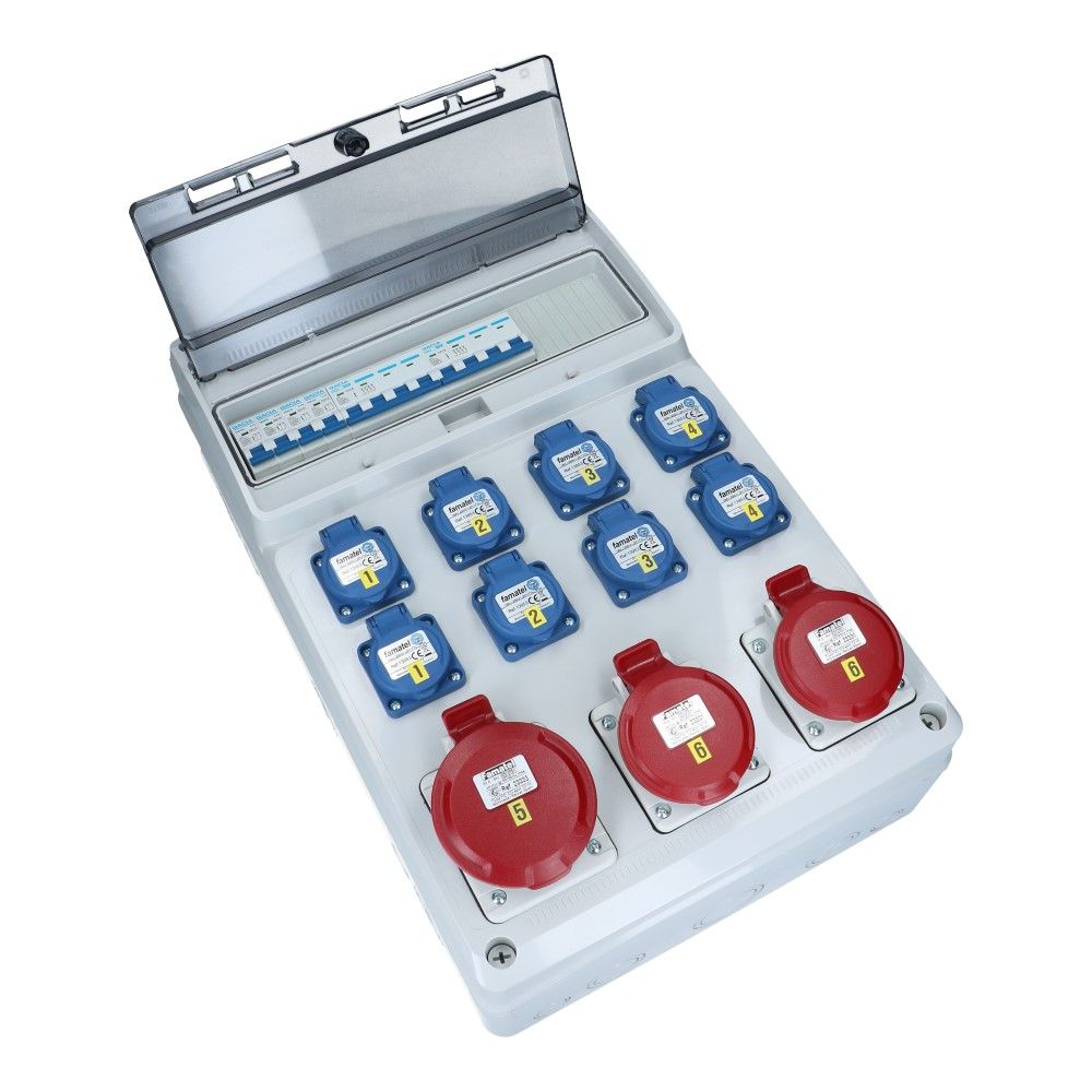 Wandverdeelkast IP44 beveiligd: 1x CEE 32A 5p 2x16A 5p 8x schuko per 2 Wandverdeelkast IP44 beveiligd: 1x CEE 32A 5p 2x16A 5p 8x schuko per 2