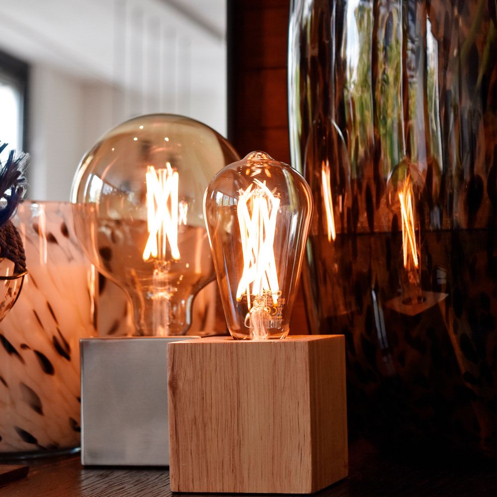 Calex Smart LED Filament Rustiek lamp goud ST64 E27 7W 806lm 1800-3000K Calex Smart LED Filament Rustiek lamp goud ST64 E27 7W 806lm 1800-3000K