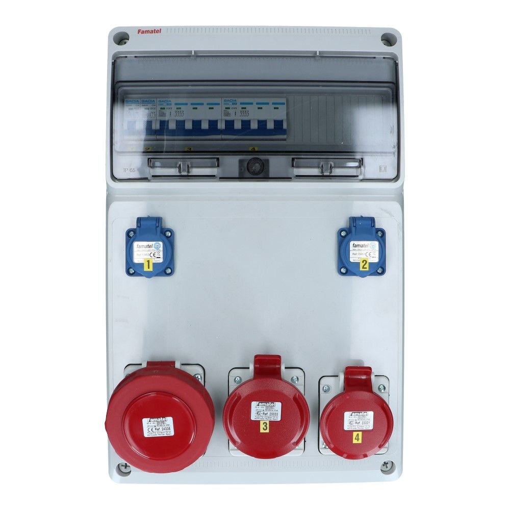 Wandverdeelkast IP44 1x CEE 63A 5p beveiligd: 1x32A 5p 1x16A 5p 2x schuko Wandverdeelkast IP44 1x CEE 63A 5p beveiligd: 1x32A 5p 1x16A 5p 2x schuko